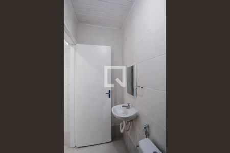 Banheiro de casa para alugar com 1 quarto, 50m² em Quarta Parada, São Paulo