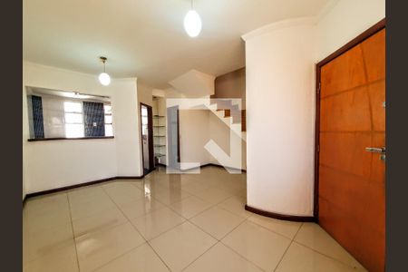 Sala de casa à venda com 3 quartos, 103m² em Planalto, Belo Horizonte