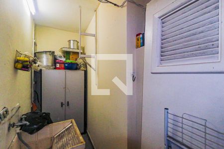 Casa à venda com 270m², 3 quartos e 2 vagasÁrea de Serviço