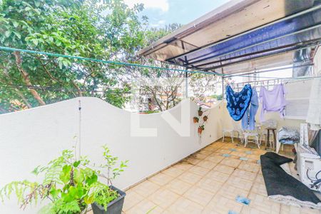 Casa à venda com 270m², 3 quartos e 2 vagasVaranda