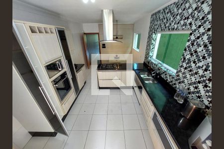 Casa para alugar com 170m², 4 quartos e 3 vagasCozinha - Armários