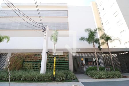 Apartamento para alugar com 50m², 2 quartos e 1 vagaFachada e portaria