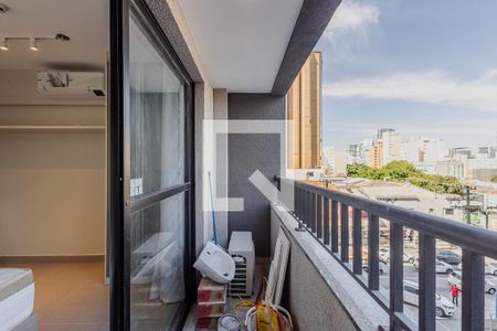 Varanda de apartamento à venda com 1 quarto, 25m² em Pinheiros, São Paulo