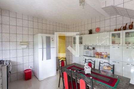 Casa à venda com 200m², 2 quartos e 3 vagas Casa à venda com 200m², 2 quartos e 3 vagasCozinha