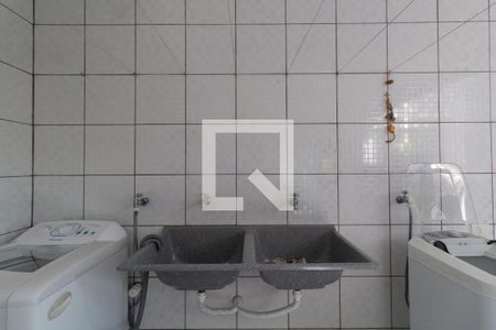 Casa à venda com 200m², 2 quartos e 3 vagas Casa à venda com 200m², 2 quartos e 3 vagasÁrea de Serviço