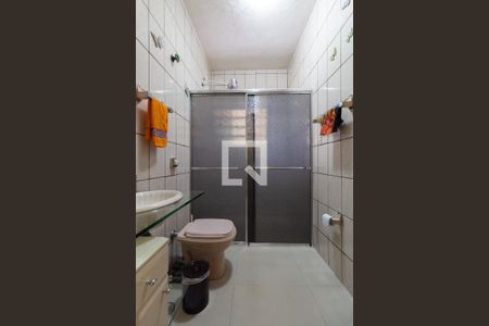 Casa à venda com 200m², 2 quartos e 3 vagas Casa à venda com 200m², 2 quartos e 3 vagasBanheiro