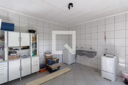 Casa à venda com 200m², 2 quartos e 3 vagas Casa à venda com 200m², 2 quartos e 3 vagasÁrea de Serviço