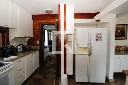 Casa à venda com 170m², 6 quartos e 20 vagasCozinha