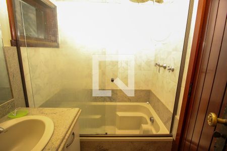 Casa à venda com 170m², 6 quartos e 20 vagasQuarto 2