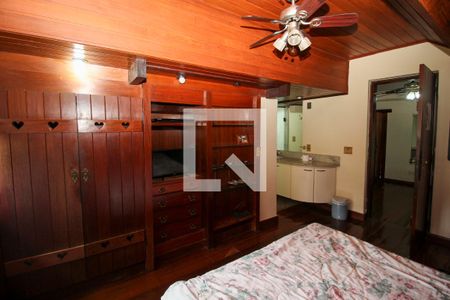 Casa à venda com 170m², 6 quartos e 20 vagasQuarto 5