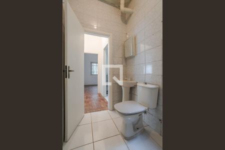 Casa à venda com 200m², 3 quartos e 2 vagasBanheiro