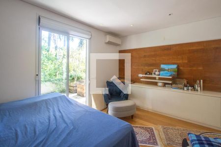 Casa à venda com 402m², 5 quartos e 3 vagasSuíte 3