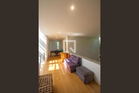 Casa à venda com 402m², 5 quartos e 3 vagasHall