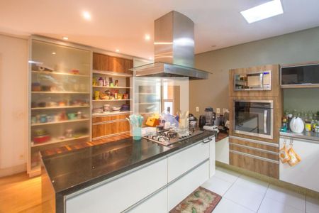 Casa à venda com 402m², 5 quartos e 3 vagasCozinha