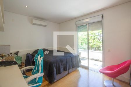 Casa à venda com 402m², 5 quartos e 3 vagasSuíte 1