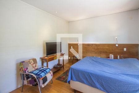 Casa à venda com 402m², 5 quartos e 3 vagasSuíte 3