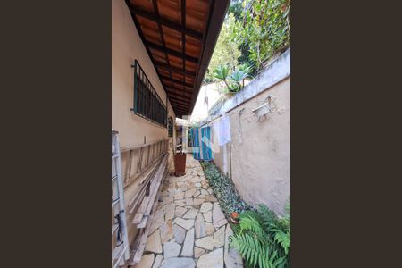 Casa à venda com 156m², 4 quartos e 2 vagasQuintal