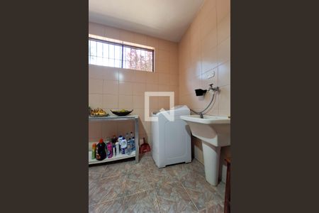 Casa à venda com 156m², 4 quartos e 2 vagasÁrea de Serviço