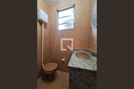 Casa à venda com 156m², 4 quartos e 2 vagasBanheiro da Suíte 2