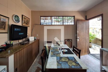 Casa à venda com 156m², 4 quartos e 2 vagasCopa