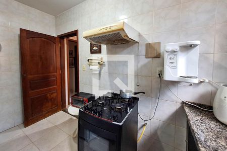 Casa à venda com 156m², 4 quartos e 2 vagasCozinha