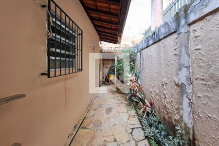 Casa à venda com 156m², 4 quartos e 2 vagasQuintal