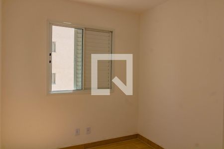 Quarto 1 de apartamento para alugar com 2 quartos, 53m² em Jardim Itacolomi, São Paulo