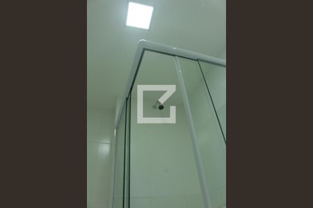 Banheiro de kitnet/studio para alugar com 1 quarto, 27m² em Vila Buarque, São Paulo