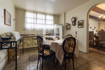 Apartamento para alugar com 329m², 3 quartos e 3 vagas Apartamento para alugar com 329m², 3 quartos e 3 vagasCopa