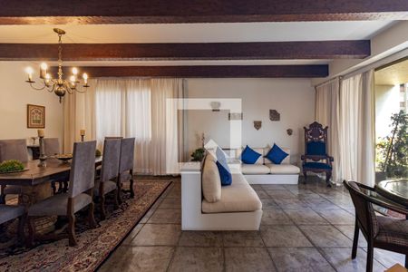 Apartamento para alugar com 329m², 3 quartos e 3 vagas Apartamento para alugar com 329m², 3 quartos e 3 vagasSala 2