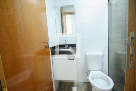 Banheiro de apartamento para alugar com 1 quarto, 36m² em Vila Diva (zona Leste), São Paulo