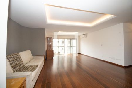 Sala, ambiente de estar de apartamento para alugar com 5 quartos, 214m² em Itaim Bibi, São Paulo
