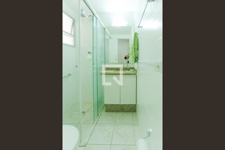 Apartamento à venda com 70m², 3 quartos e 1 vaga Apartamento à venda com 70m², 3 quartos e 1 vagaBanheiro