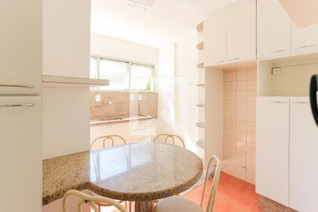 Cozinha de apartamento para alugar com 3 quartos, 70m² em Jardim das Vertentes, São Paulo