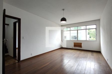 Casa de condomínio para alugar com 226m², 3 quartos e 1 vagaQuarto 2 - Suíte