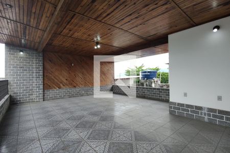 Casa de condomínio para alugar com 226m², 3 quartos e 1 vagaTerraço