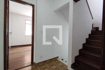 Casa de condomínio para alugar com 226m², 3 quartos e 1 vagaQuarto