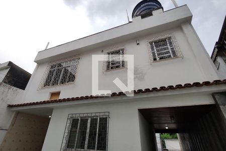 Casa de condomínio para alugar com 226m², 3 quartos e 1 vagaFachada