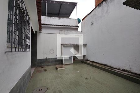 Casa de condomínio para alugar com 226m², 3 quartos e 1 vagaQuintal