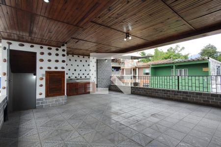 Casa de condomínio para alugar com 226m², 3 quartos e 1 vagaTerraço