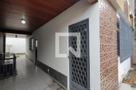 Casa de condomínio para alugar com 226m², 3 quartos e 1 vagaQuintal