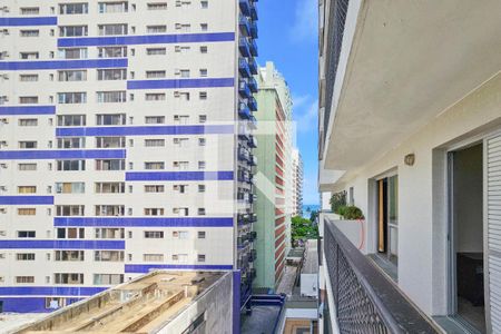 Vista de apartamento para alugar com 3 quartos, 120m² em Barra Funda, Guarujá