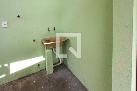 Casa à venda com 75m², 1 quarto e 1 vagaQuintal