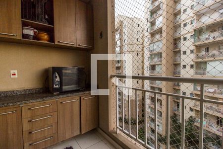 Varanda de apartamento à venda com 3 quartos, 79m² em Jardim Tupanci, Barueri