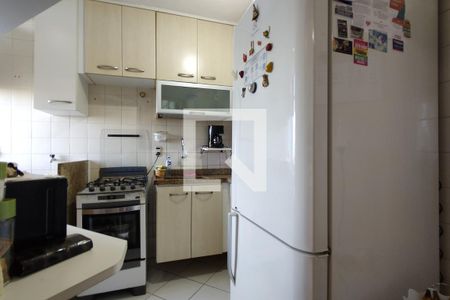 Apartamento à venda com 47m², 2 quartos e 2 vagasCozinha - Armários