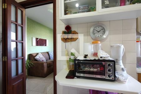 Apartamento à venda com 47m², 2 quartos e 2 vagasCozinha - Armários