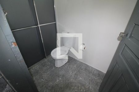 Banheiro de casa para alugar com 1 quarto, 40m² em Vila Medeiros, São Paulo