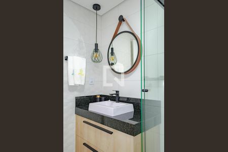 Banheiro de apartamento para alugar com 1 quarto, 39m² em Campeche, Florianópolis