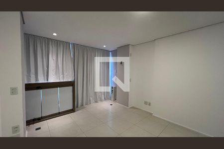 Quarto  de kitnet/studio para alugar com 1 quarto, 26m² em Sumarezinho, São Paulo