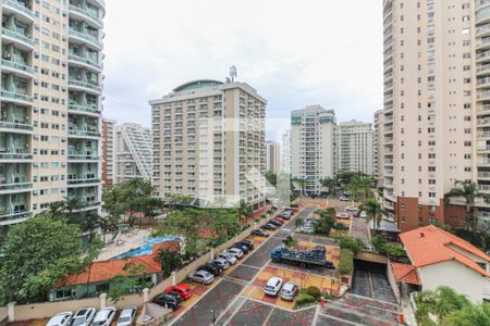 Varanda - Vista de apartamento à venda com 2 quartos, 68m² em Barra da Tijuca, Rio de Janeiro
